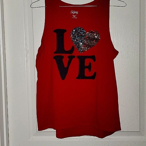 🦋3/$15💰Sleeveless Top - Picture 1 of 3